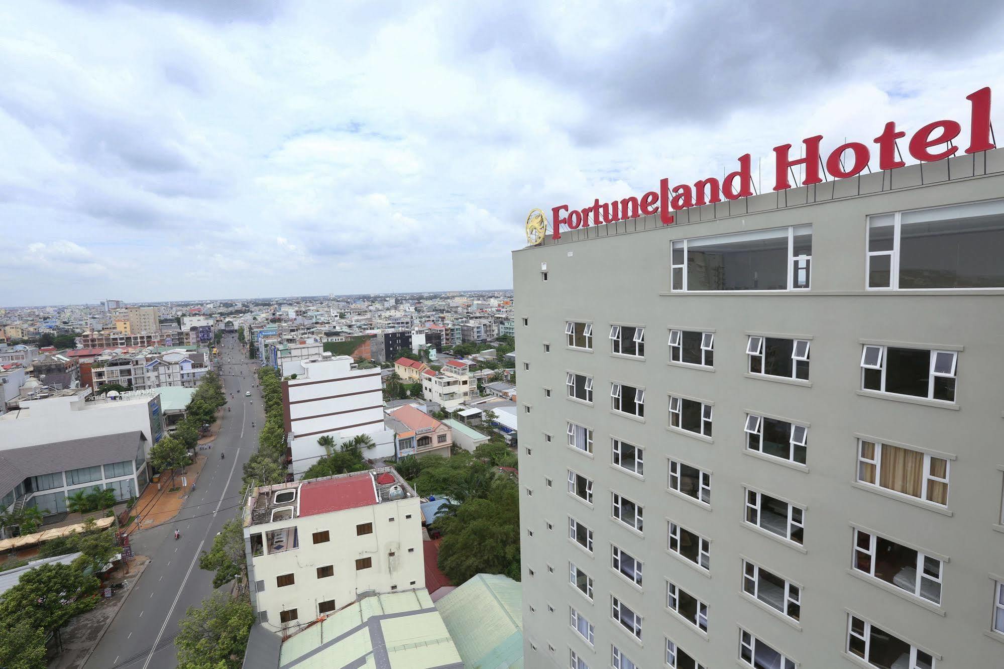 Dong Ha Fortuneland Hotel Can Tho Exterior photo